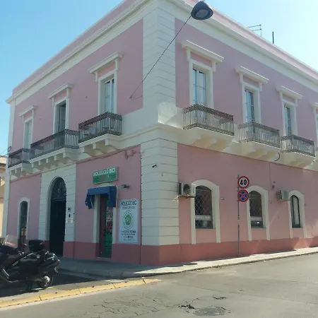 فندق مبيت وإفطار Al Centro 3*